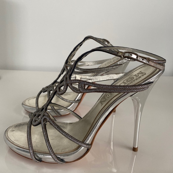 Alexander McQueen Open Toe Celtic Knot Heels 36 - Picture 3 of 12